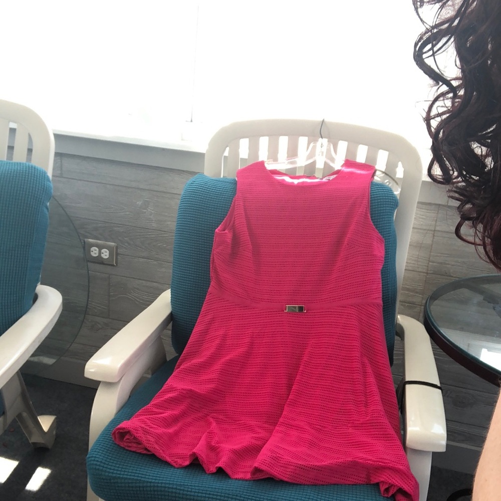 Sleeveless hot pink round neck dress